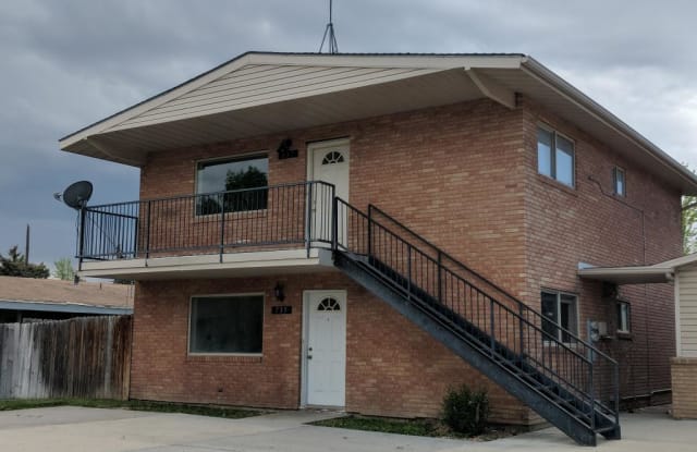 737 Bolton St - 737 Bolton Street, Twin Falls, ID 83301