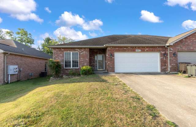 Spacious Duplex In Cape Girardeau photos photos