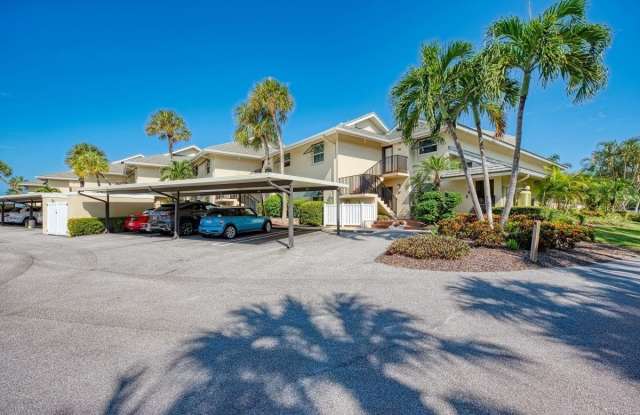 4660 OCEAN Boulevard Gallery 3
