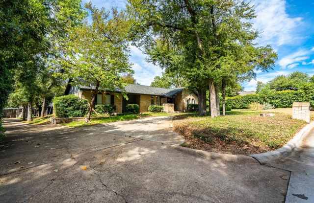 10725 Royal Park Drive - 10725 Royal Park Lane, Dallas, TX 75230