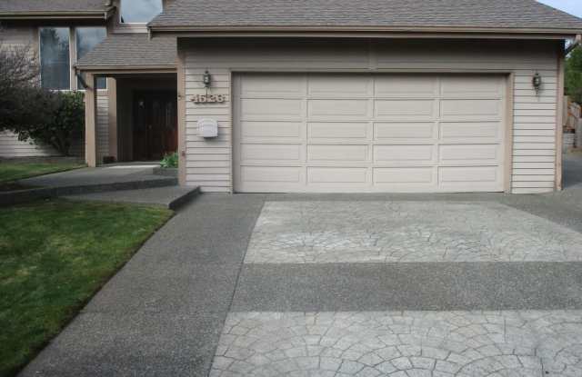 4526 82nd Ave Ct W - 4526 82nd Avenue Court West, University Place, WA 98467