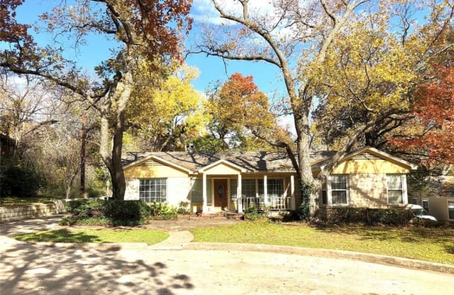 627 Woodland Street - 627 Woodland Street, Denton, TX 76209