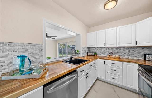 3401 Purdue Street photos photos