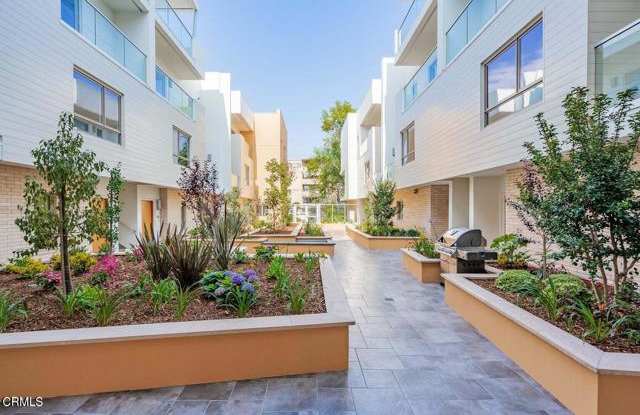 137 South Wilson Avenue photos photos