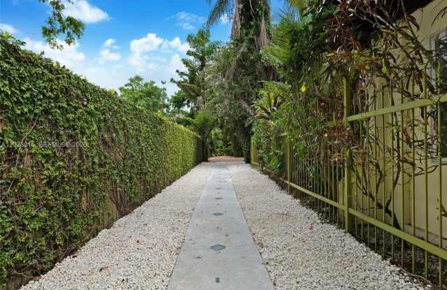 3797 El Prado Blvd photos photos