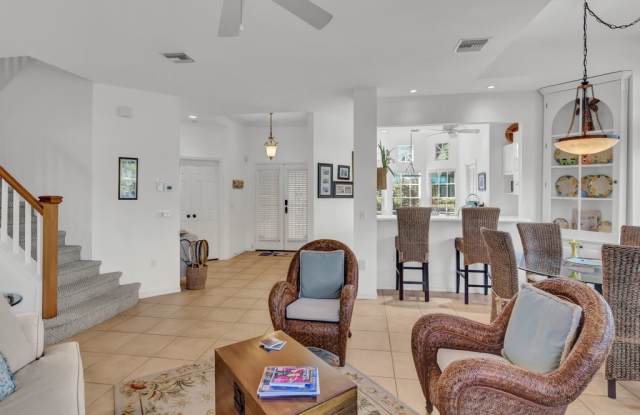 4890 N Newport Island Drive Gallery 4