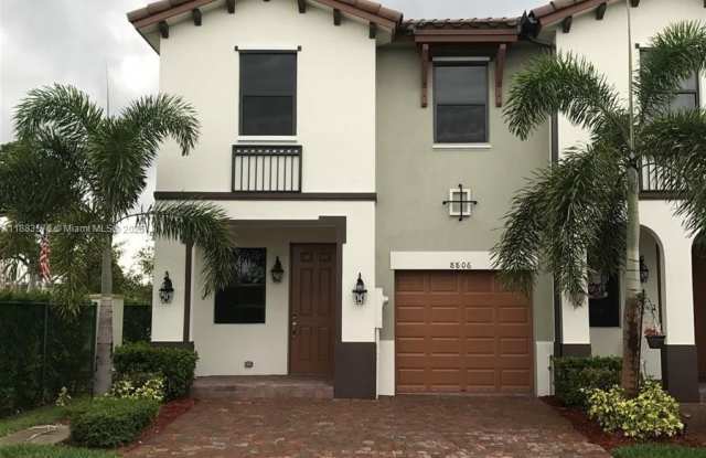 8806 NW 103rd Ave photos photos