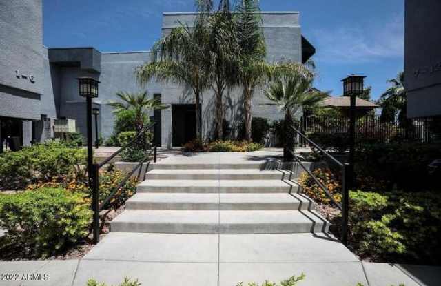2 West Georgia Avenue - 2 West Georgia Avenue, Phoenix, AZ 85013