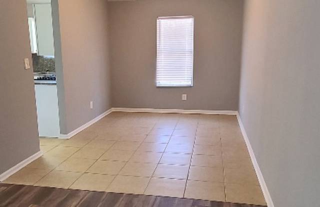 5389 Martins Crossing Road Gallery 3