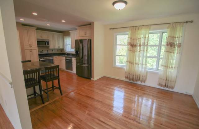10 Sunset Pl Gallery 3