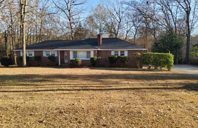 Oakland Plantation across from Oakland Elementary photos photos