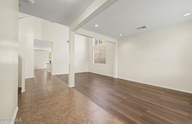 7842 W Andrea Dr, Peoria 5 Bed, 3.5 Bath w/Pool Gallery 3