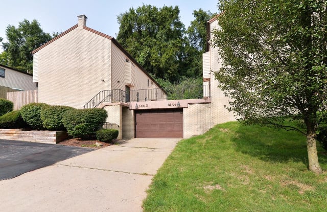 1462 Spreading Oak Drive - 1462 Spreading Oak Drive, Allegheny County, PA 15220