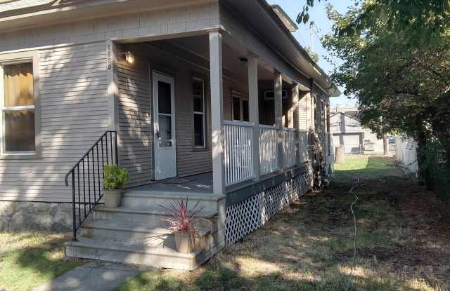 1838 W College Ave photos photos