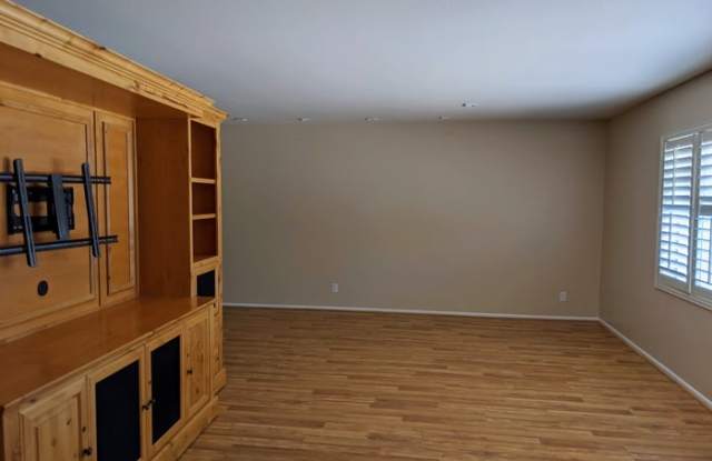 608 East Erie Drive Gallery 3