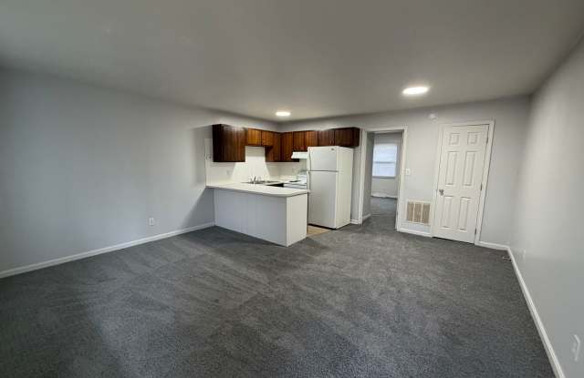 Green Valley Apartments Gallery 2
