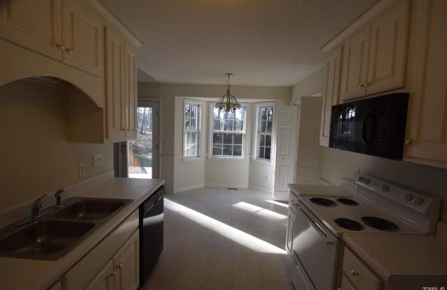 135 Pebblestone Court Gallery 3