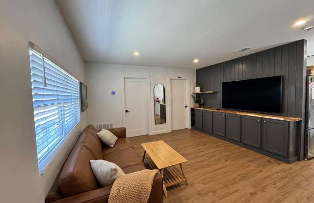 6427 Oakshore Drive photos photos