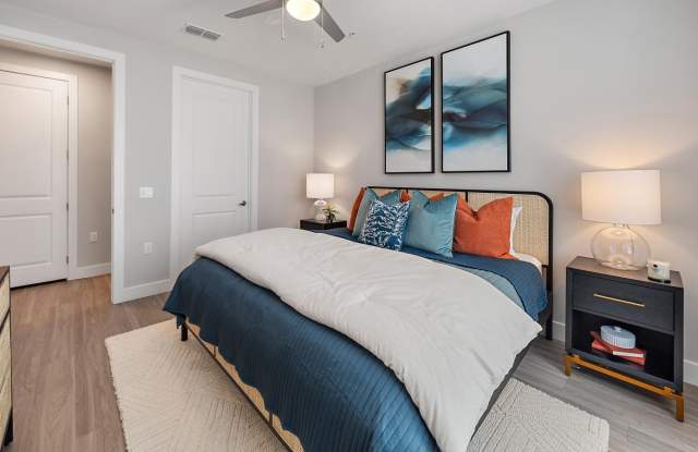 Mira at Palmer Ranch - 55+ Senior Living Community Gallery 4
