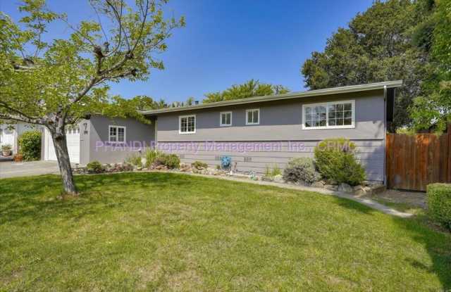 2040 Shady Ln photos photos