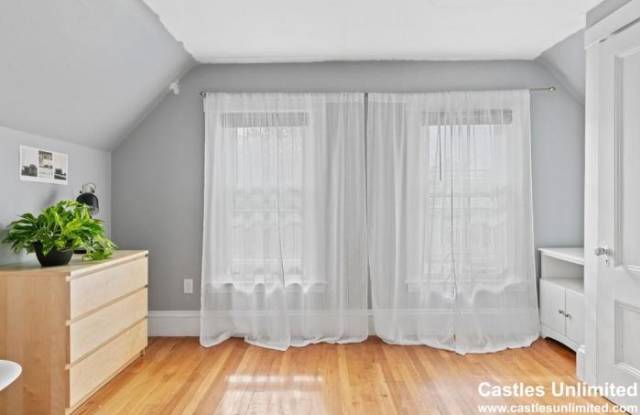 63 Hudson St. Gallery 3