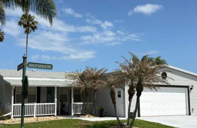 5600 Bald Eagle Dr  *This is a strict 55+ older community * photos photos