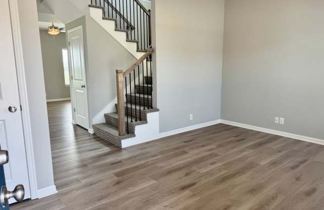 Four Bedrooms, Flexible Living Space, and a Convenient Chapman Farms Location Gallery 4
