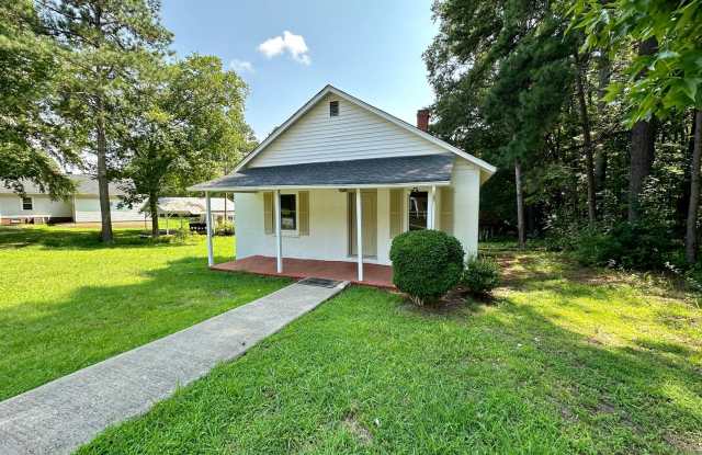 The High Street Charmer photos photos