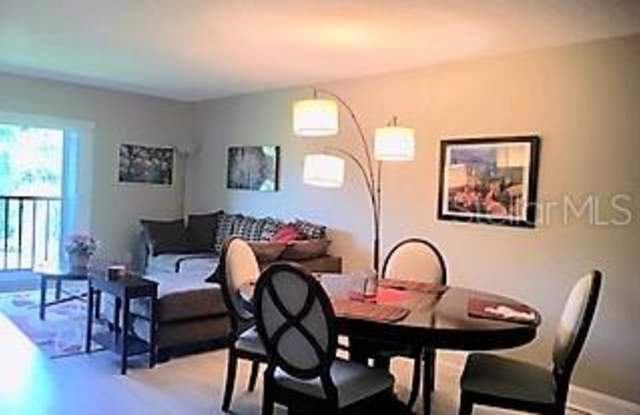 270 CYPRESS LANE Gallery 4