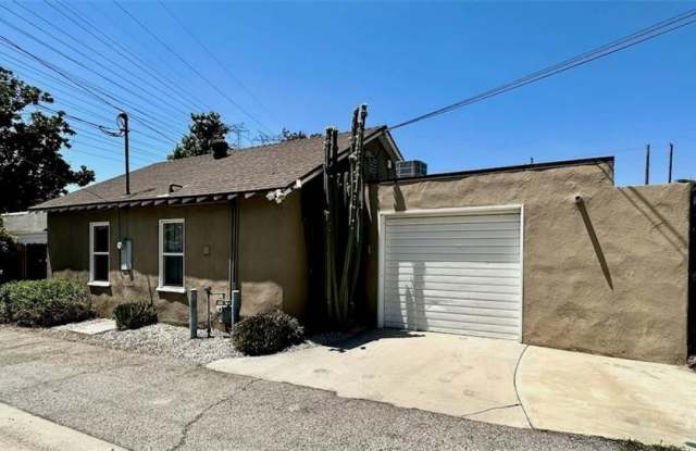 4016 W Chandler Boulevard - 4016 West Chandler Boulevard, Burbank, CA 91505