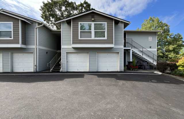 Charming Studio Condo in Portland!! Located in Bethany Village w/ Washer + Dryer Included!! photos photos