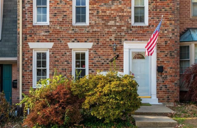 1024 N PELHAM STREET - 1024 North Pelham Street, Alexandria, VA 22304