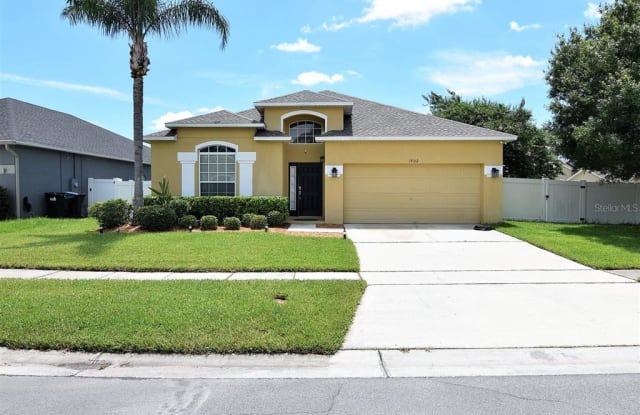 1802 GREAT FALLS WAY - 1802 Great Falls Way, Meadow Woods, FL 32824