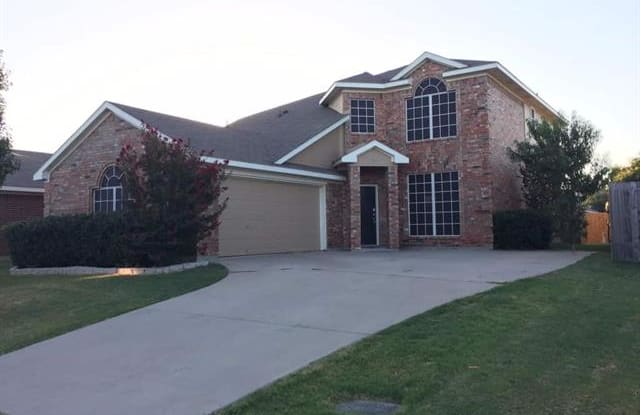 10804 Middleglen Road - 10804 Middleglen Road, Fort Worth, TX 76052