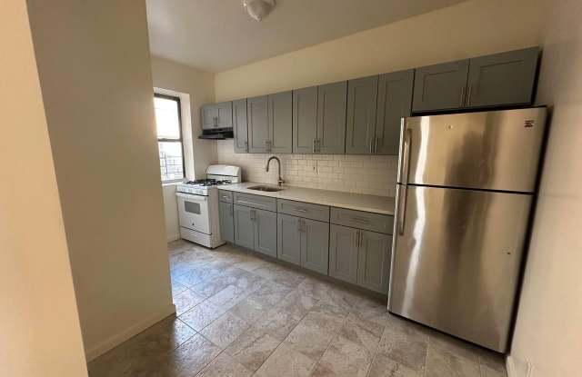497 Van Cortlandt Park Avenue photos photos