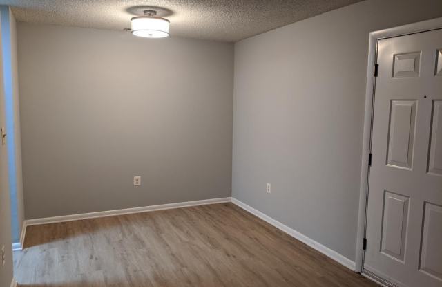 4805 Ravens Crest Drive Gallery 4