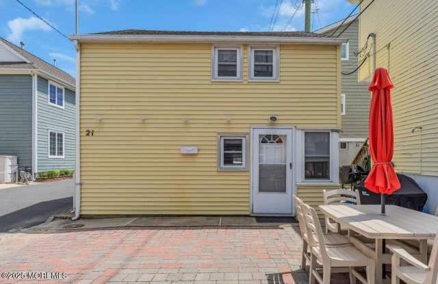 21 E Bay Way photos photos
