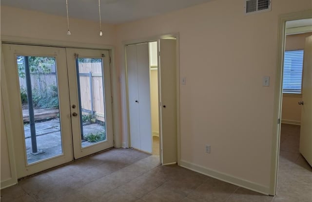 8607 INTERNATIONAL Court - 8607 International Court, River Ridge, LA 70123