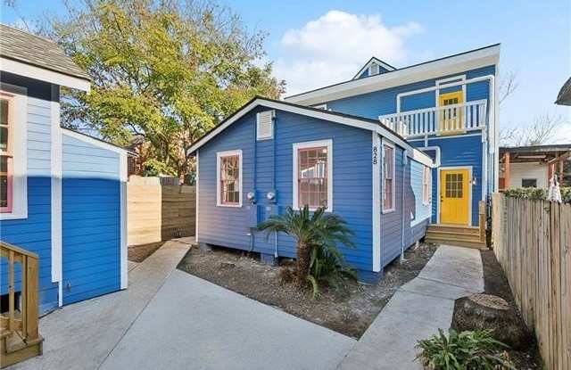 828 N GAYOSO Street photos photos