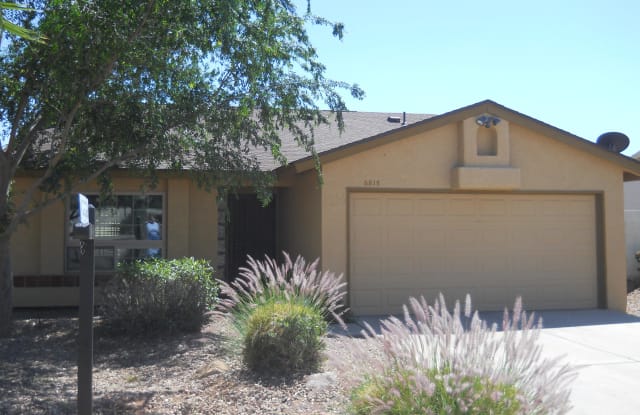 6815 E KINGS Avenue - 6815 East Kings Avenue, Phoenix, AZ 85254
