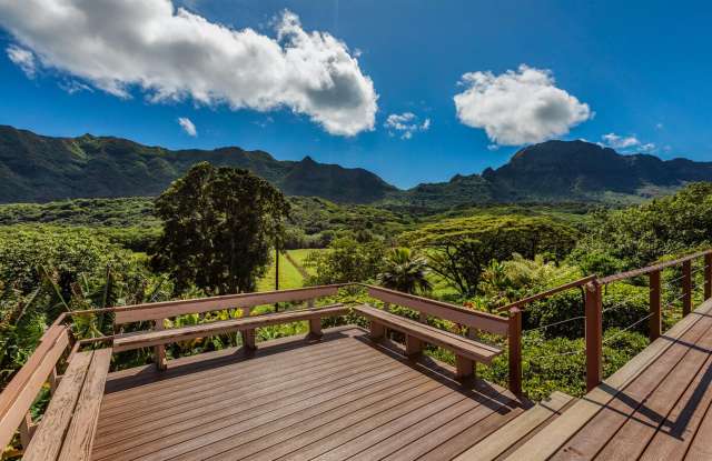 Charming 2 Bedroom Rental with Stunning Mountain Views – Available only April 1 to October 31, 2026 photos photos