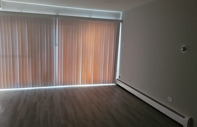 107th Street LLC Gallery 3