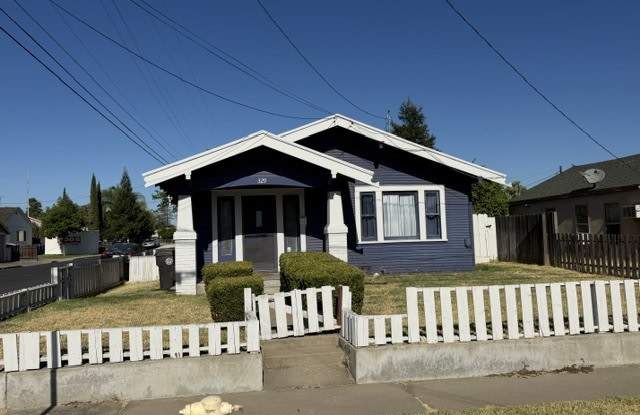329 South Veach Avenue Gallery 2
