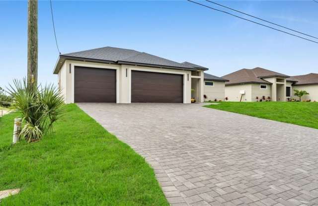 1717 NW 2nd Street photos photos