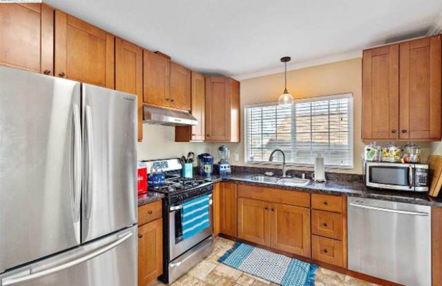 6024 Fortune Way Gallery 2