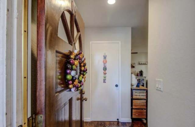17522 Vandenberg Ln Apt 6 Gallery 2