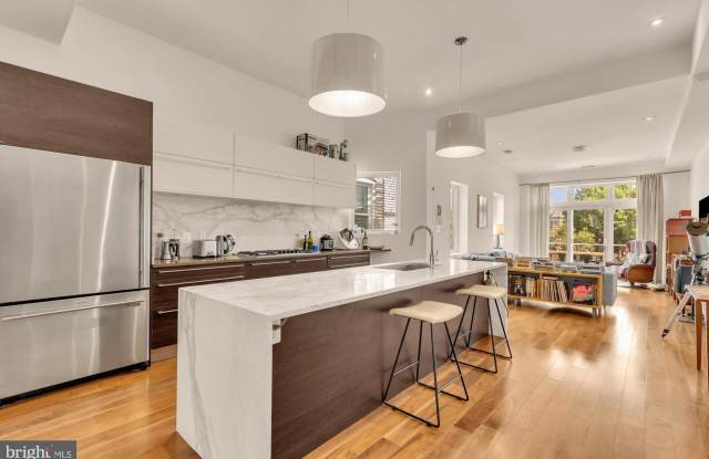 1207 GIRARD Street NW photos photos