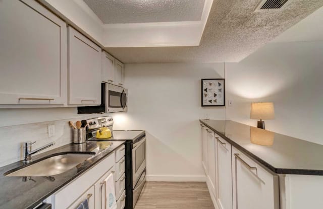 Cascade Apartments Gallery 3
