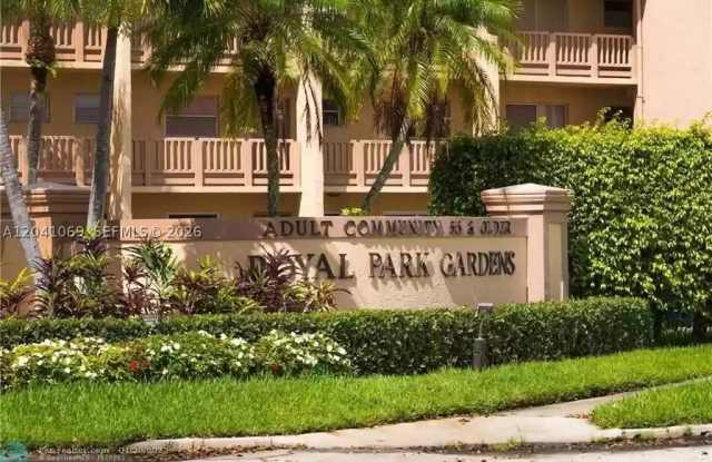6870 Royal Palm Blvd photos photos