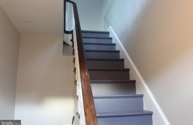 34 DELSEA DR S Gallery 2